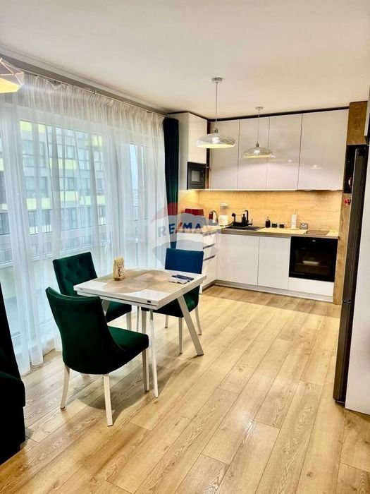 Продава се Тристаен апартамент в Варна, Левски - 90 кв.м за 2778 €/кв.м - Снимка #1