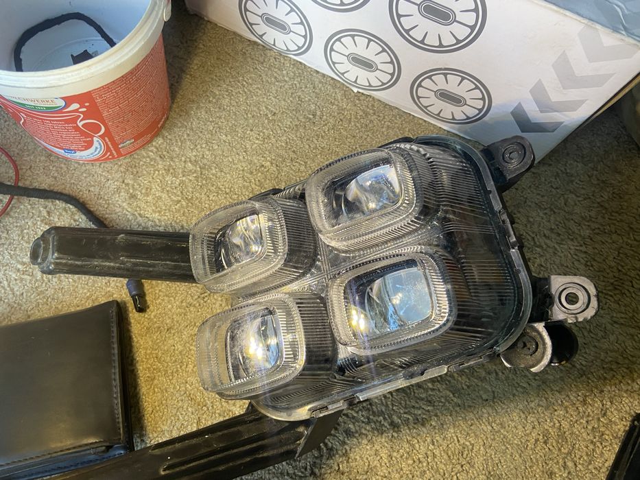 Кия Спортидж 4 / Kia Sportage 4 оригинален фар галоген дневна светлина