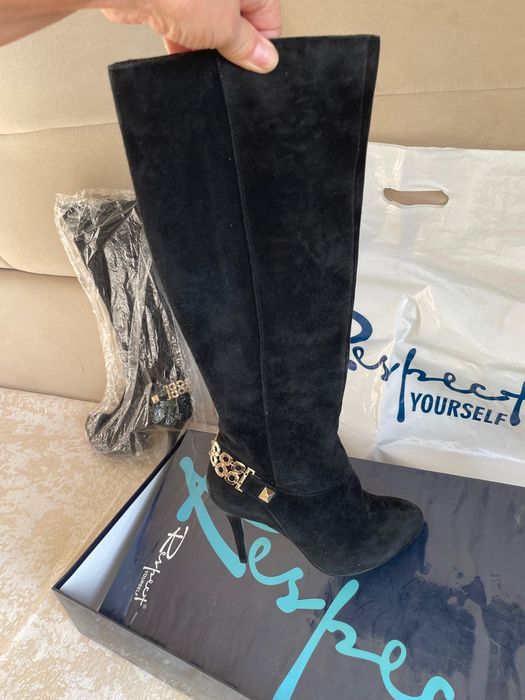 Новые женские сапоги, размер 38