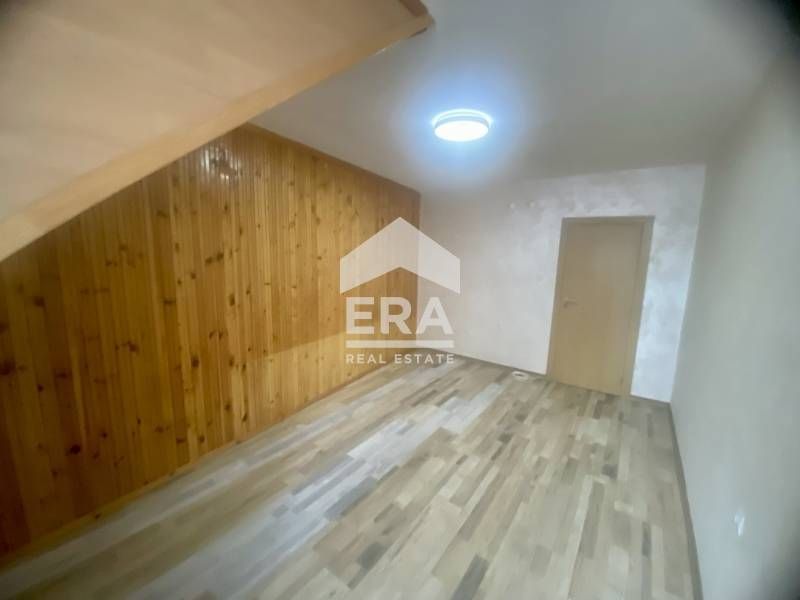 Тристаен апартамент на ул. Борисова