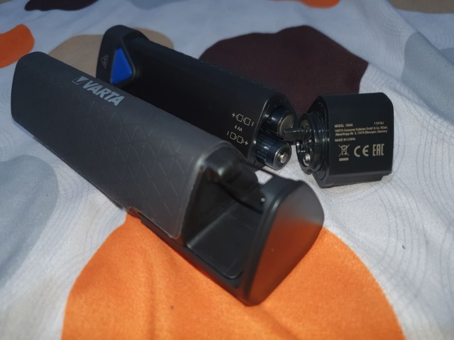 lanterna VARTA LED 2 tipuri iluminare