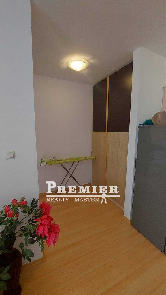 Продава се Тристаен апартамент в к.к. Слънчев бряг - 72 кв.м за 791 €/кв.м - Снимка #2
