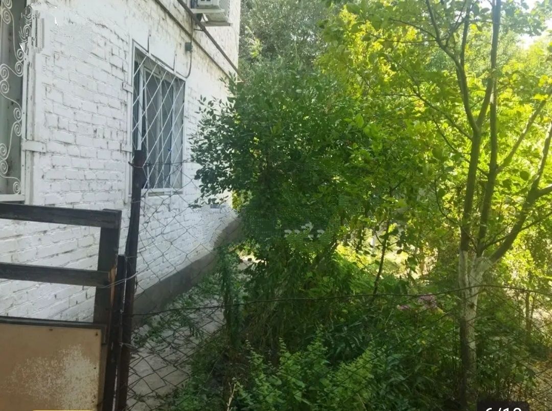 Продается квартира 2-х ком  р- 11 мкр.