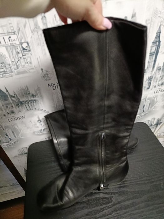 Vând cizme piele Prada