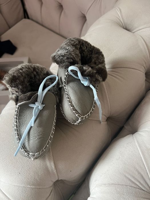 Incaltaminte bebe ( Harrods) piele mănușa cu blana naturala noi
