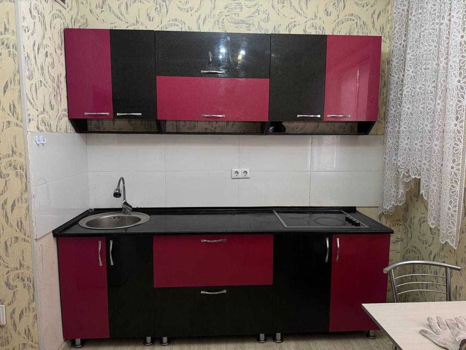 Кухня цельная + электронная плита BOSH
