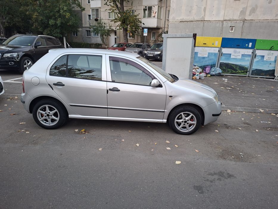 Skoda fabia argintie benzina 1,4 w