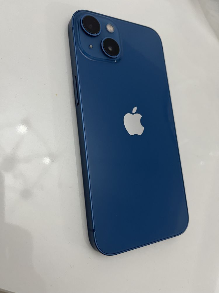 Iphone 13 blue piese