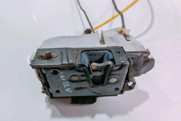 Broasca Usa  dreapta spate    6N4839016C Volkswagen VW Polo a 3-a gen