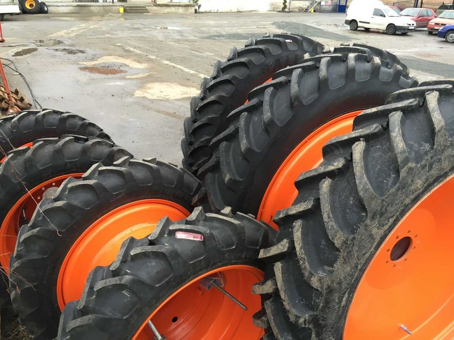 Vând Roți/Jante/Anvelope pentru utilaje agricole