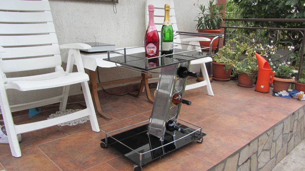 Carucior servire Gheridon frumos sticla si inox