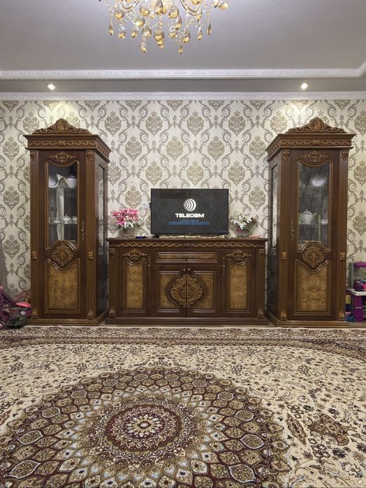 Mebel sotiladi yaxshi holatda turubdi