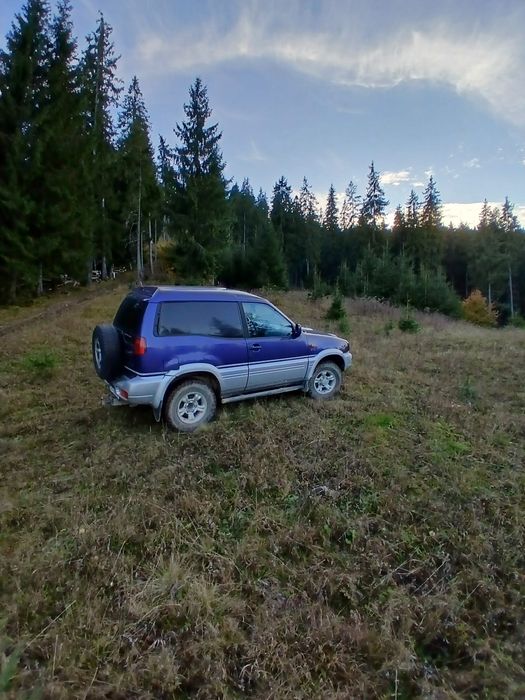 Vând Nissan terrano în stare de funcționare foarte bună.