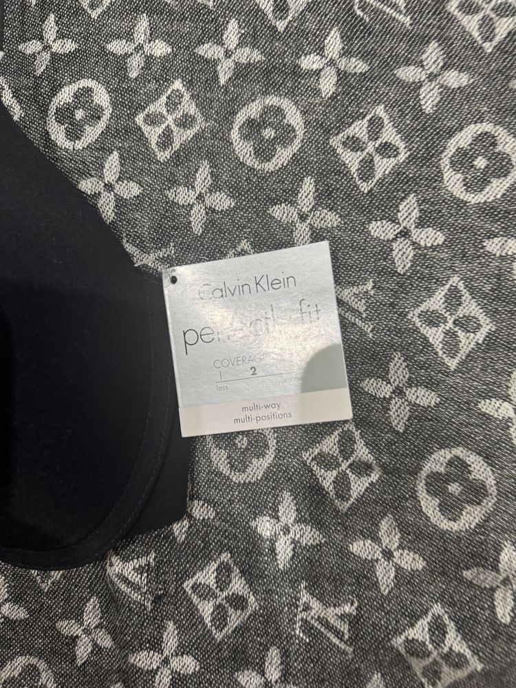 Сутиен Calvin Klein