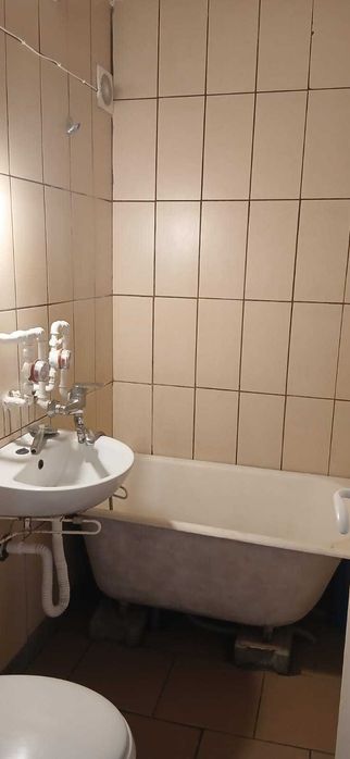 Jud HARGHITA, Gheorgheni, Negociabil,  Apart. 3 camere, semidecomandat