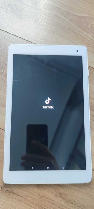 Tableta cu SIM de 10 "  Android 13. 32 GB Memorie.