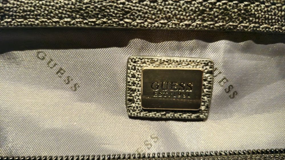 Geanta de Piele Originala GUESS (Negociabil)