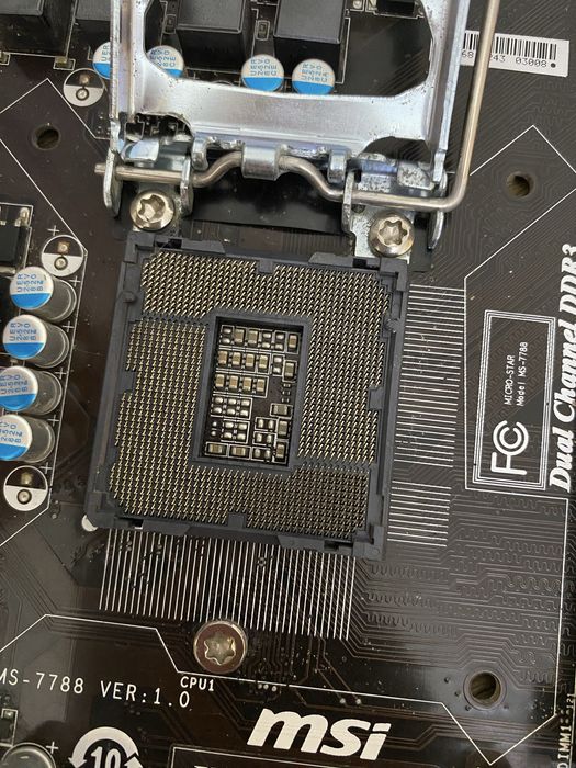 Процессор  Intel core i3 3225+ мат плата