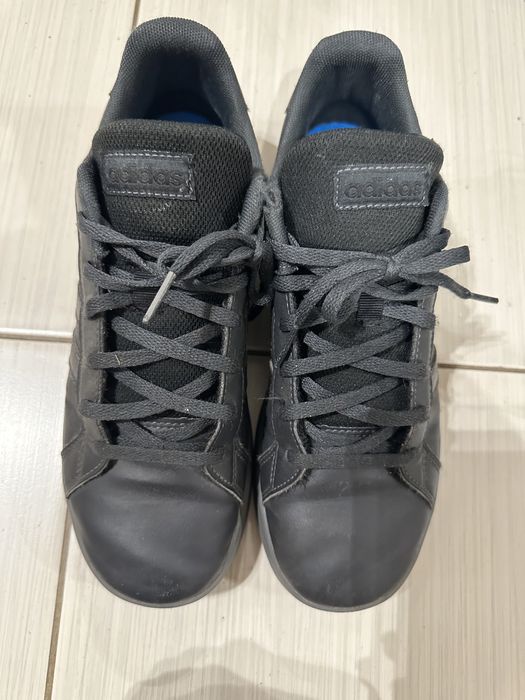 Маратонки Адидас 38