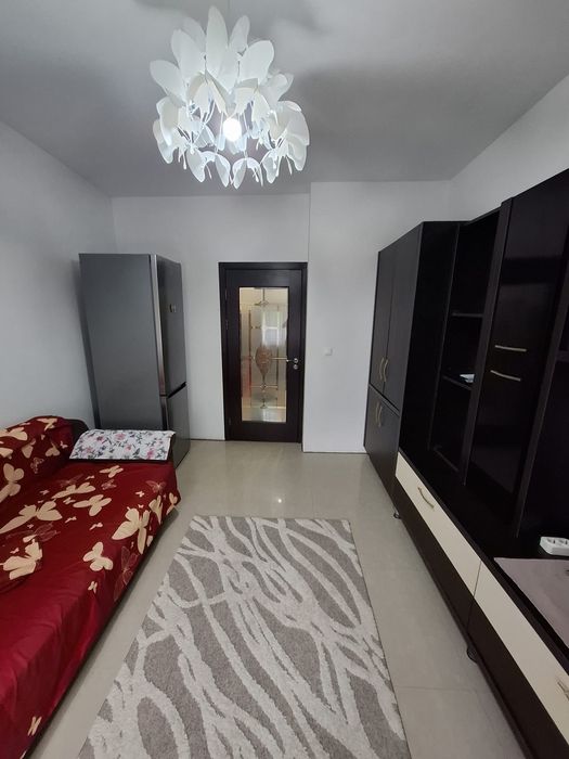 Inchiriez Garsoniera CET