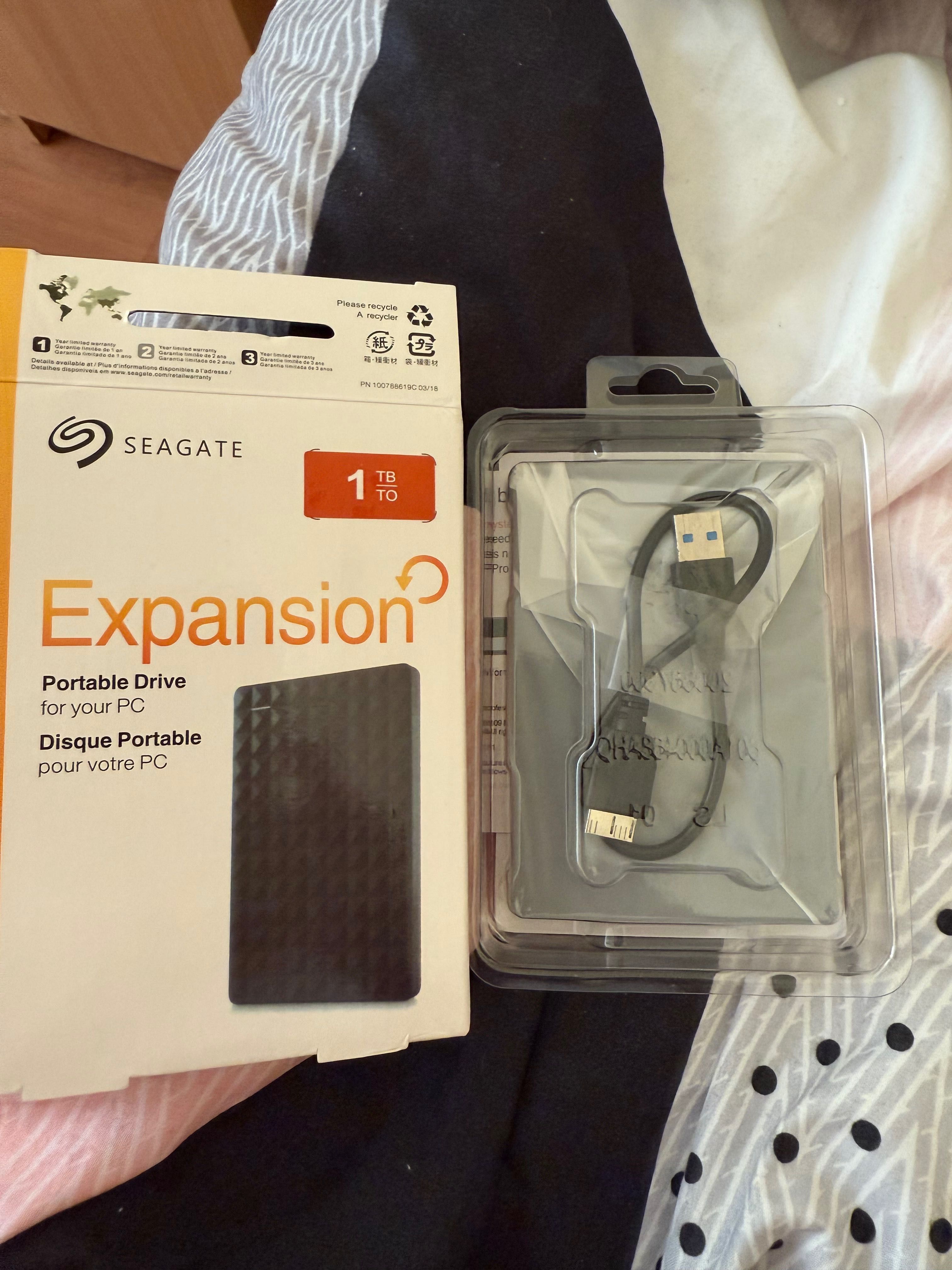 Външен хард диск Seagate Expansion 1TB