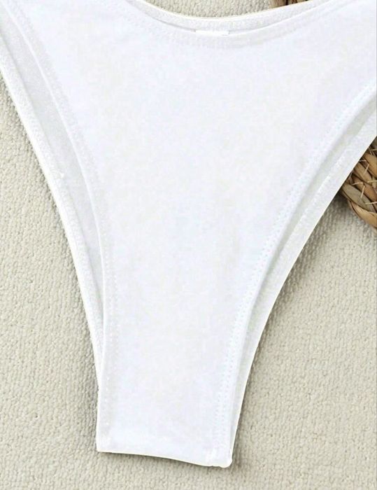 Бански костюм тренд