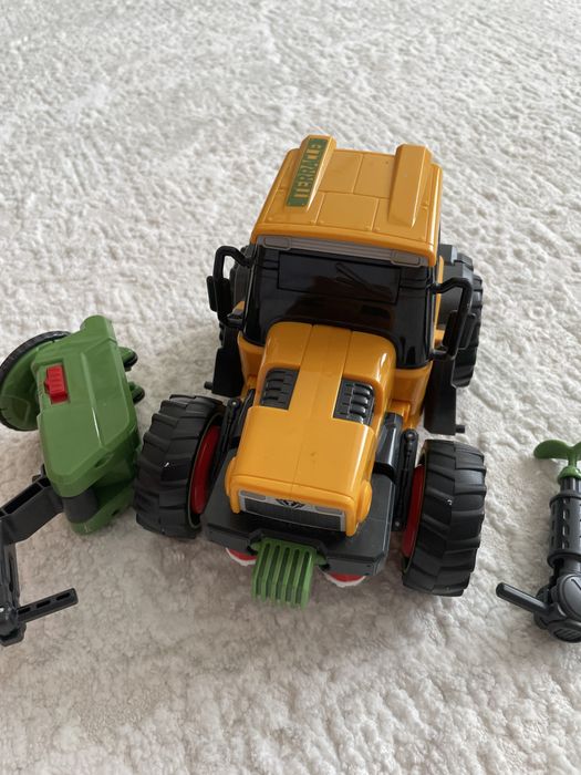 Продам игрушки для мальчика