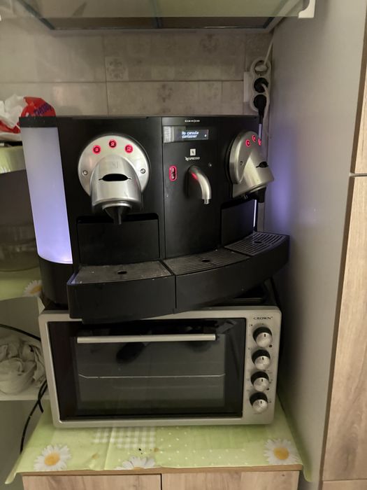 Кафе машина Nespresso СПЕШНО!!
