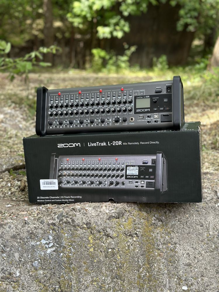 Zoom LiveTrak L-20 Rack