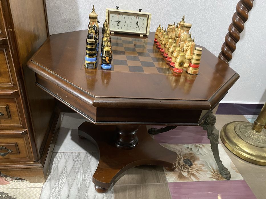 Masa Sah Lemn Piese Pictate Manual Ceas Mecanic Vintage