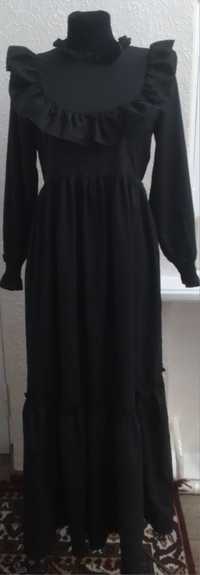Платье чёрное новое размер 42 44узб