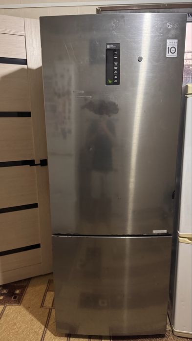 Холодильник техника