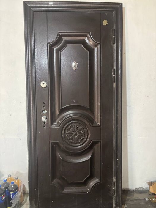 Temir eshik mustahkam