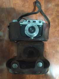 Старинный ретро фотоаппарат