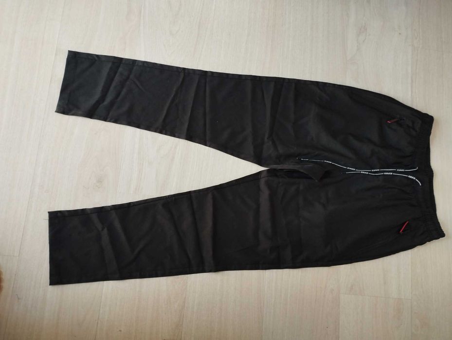 Мужские штаны размер М