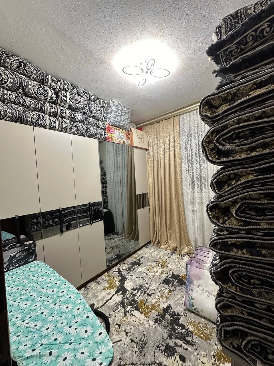 Квартира в чарваке без маклер своя 
20 dm 30 kvarira

67kv

Miyaxki me