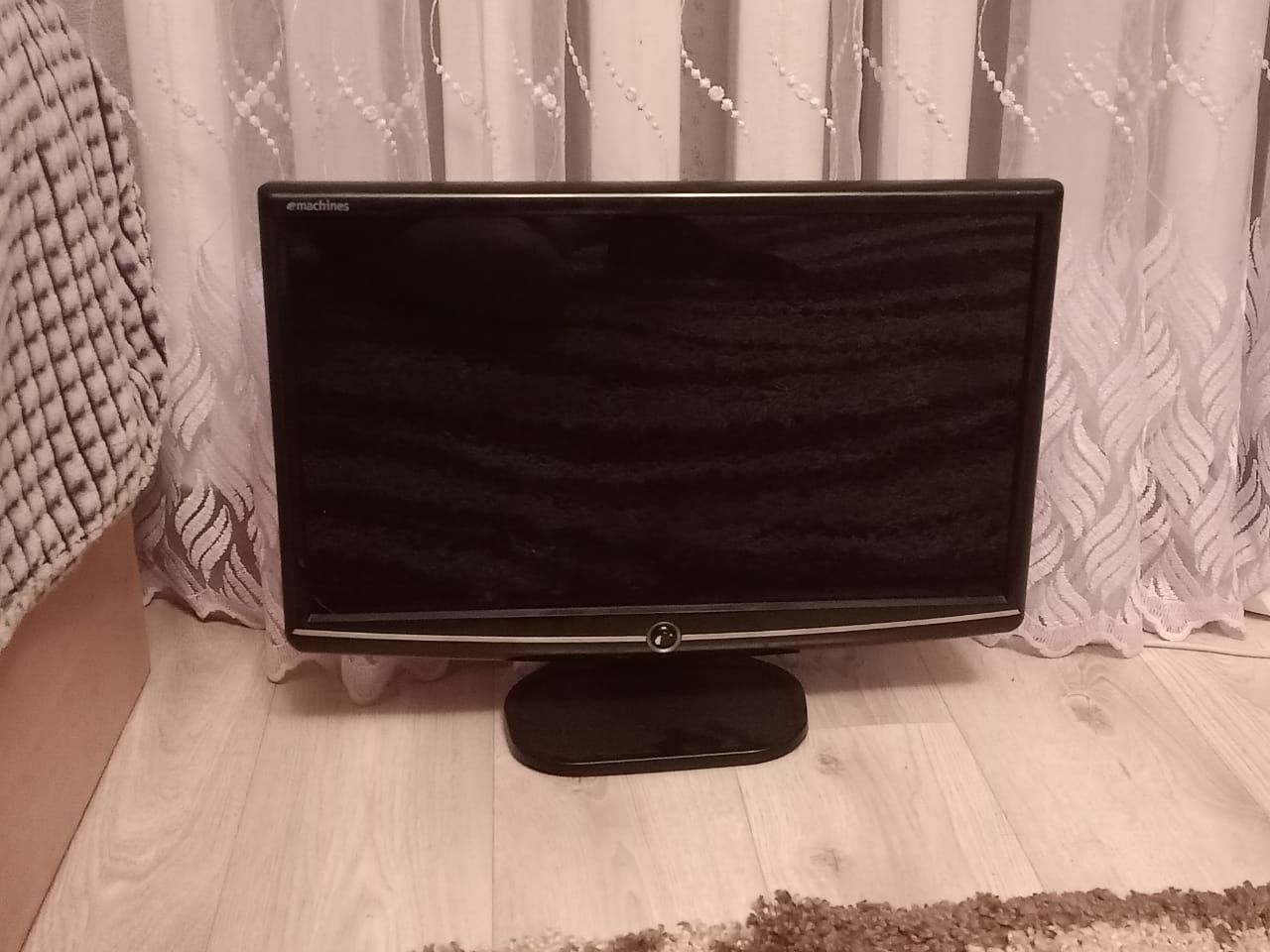 Продам монитор недорого