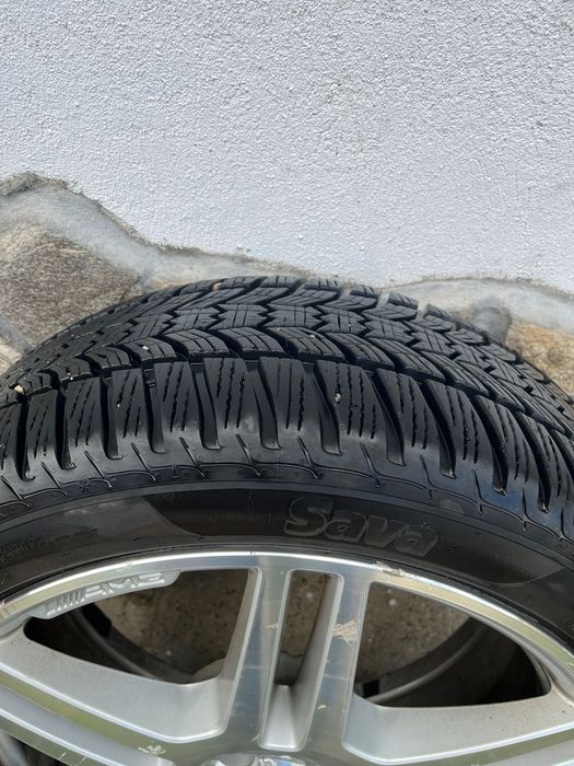 Гуми с джанти (amg)
