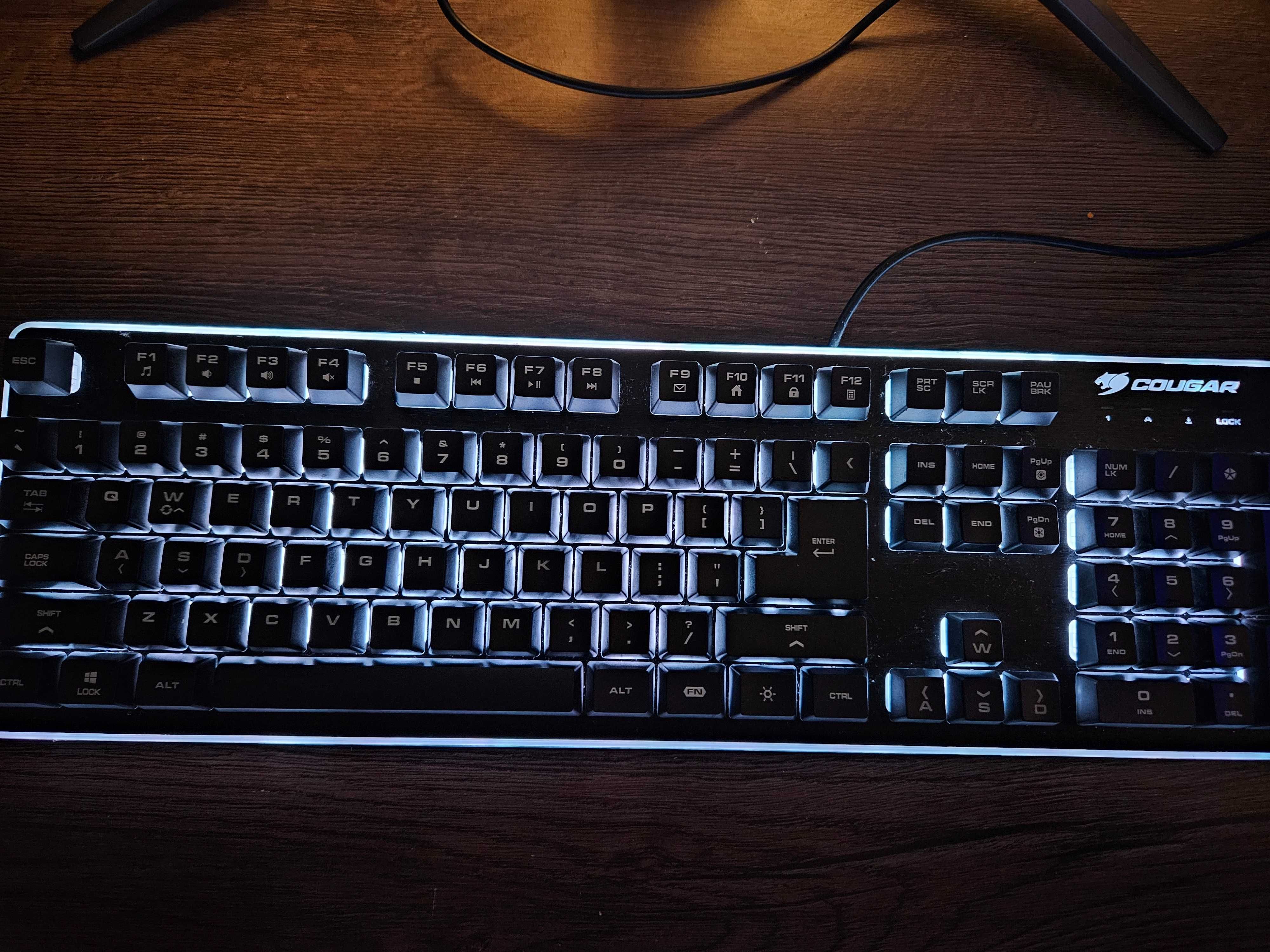 Клавиатура Cougar cor RGB, механична