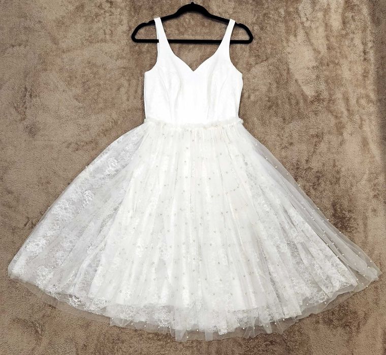 Rochie alba cu dantela si perle, Mademoiselle