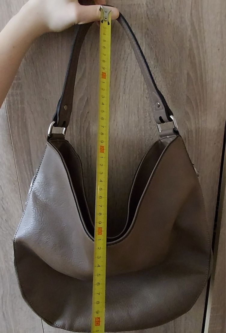 Нова дамска чанта тип торба