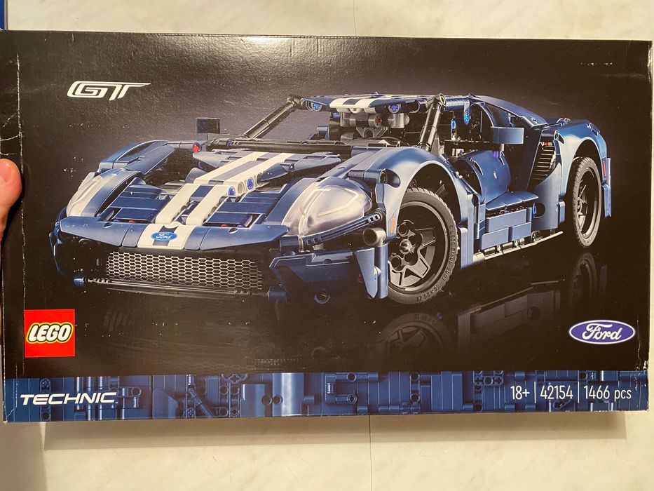 Новый конструктор LEGO Technic: Ford GT 42154