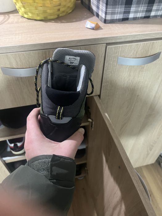 Vând ghetw grisport marimea 39 conditie 9,5/10