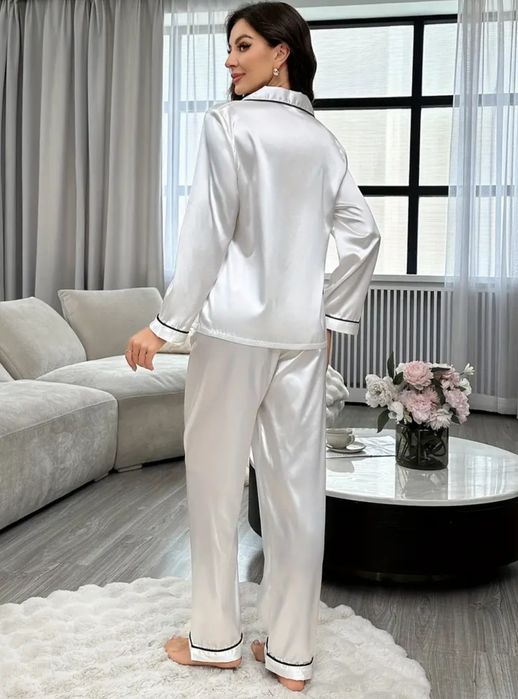 Pijama satin alb perlat