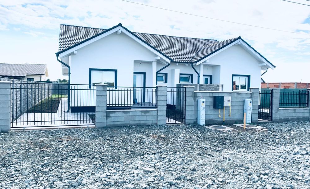Duplex pe parter Mosnita Noua