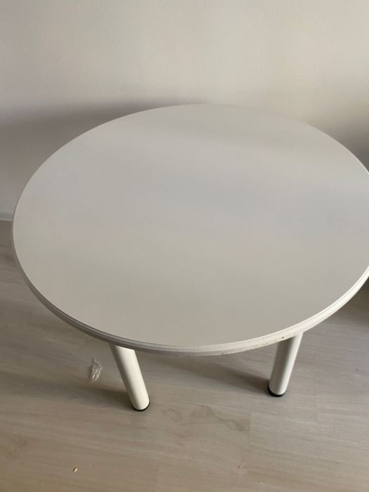 Кухонный круглый стол