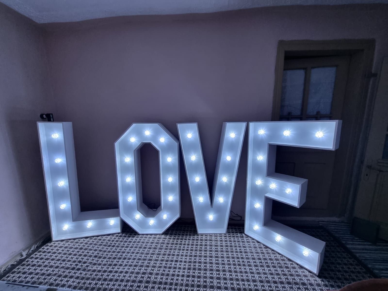 Decorațiuni Nunta, Evenimente, Litere volumetrice "LOVE" luminate.