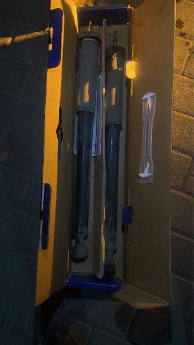 Стойки амортизатора