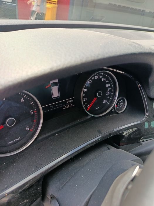 Vând Tuareg în stare foarte bună de funcționare