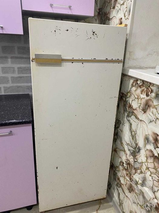 Продам холодильник рабочий